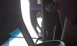 Amanda vào ban đêm. Cô đã làm quen với những người đàn ông và hạnh phúc đã trải qua với họ cho tới sáng mai. Lần này cô ấy cũng gặp một người phim xét nhật bản không che đàn ông và đi thăm anh ta.