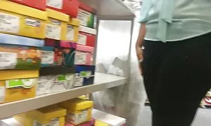 Hút vào một bữa tiệc độc thân. Các cô gái cởi quần áo rất video sex nhat khong che hạnh phúc và bắt đầu vuốt ve các cậu bé. Ông thích nó, và cô ấy rất thích việc thổi kèn.