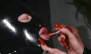 Fuck duyên dáng. Các bà vồ hạnh phúc của một người bạn dương vật. Ông đã vui mừng và kết thúc trong khuôn sex khong che hay nhat mặt của mình.