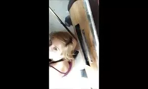 Ả rập phim khiêu dâm ở nhà. Họ không che nhật bản đặt máy ảnh thoải mái và bắt đầu ép ở phía trước của nó. Ông có một chiếc hardcore vạt áo. Ông cởi quần lót và người béo. Ả rập phụ nữ vuốt ve dương vật của mình qua quần lót của cô, lấy chúng ra và lấy ngón tay của mình. Ông nhét một dương vật vào trong âm đạo của cô, nhấn với cô ấy trở lại với toàn bộ cơ thể và nhanh chóng kết thúc, bắn tinh trùng vào khe nứt.