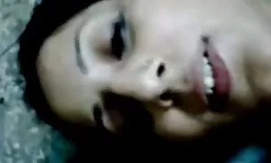 Nghiệp dư. Hiệu trưởng triệu hồi sinh đến văn phòng của ông và đã giới thiệu cô với một thực tế, hoặc là cô phim sex hd khong che nhat ban sẽ bị trục xuất, hay giao cho anh ta. Các cô gái đồng ý và giám đốc tình, người phụ nữ trẻ trong văn phòng của ông.