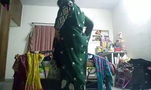 Ba đồ chết tiệt trong một nhóm cuộc truy hoan. Ba, da đen, các đối tác với lớn fuck xnxx nhật bản không che cô gái da trắng.